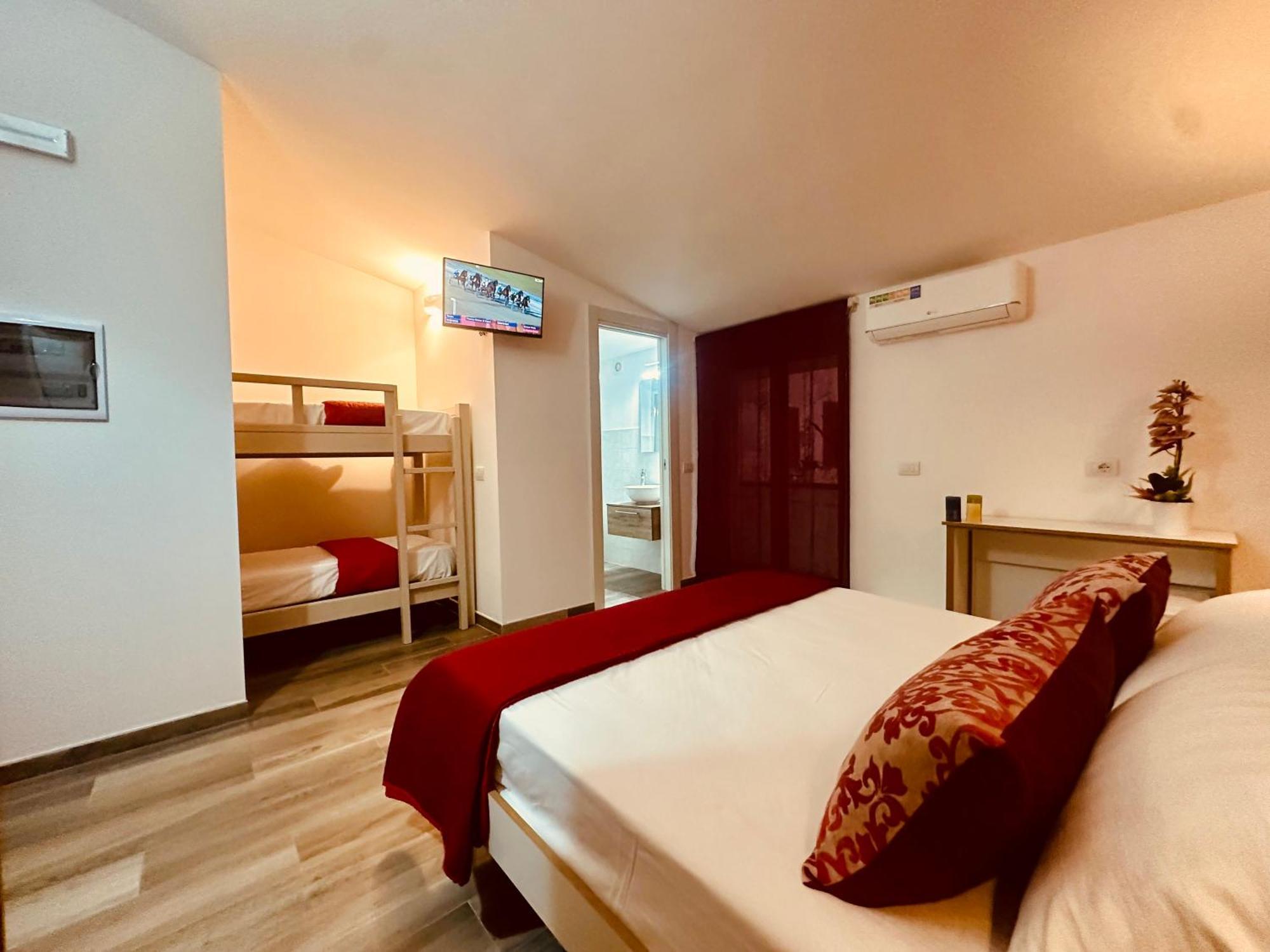 B&B The Sun - Family Rooms Tropea Bagian luar foto